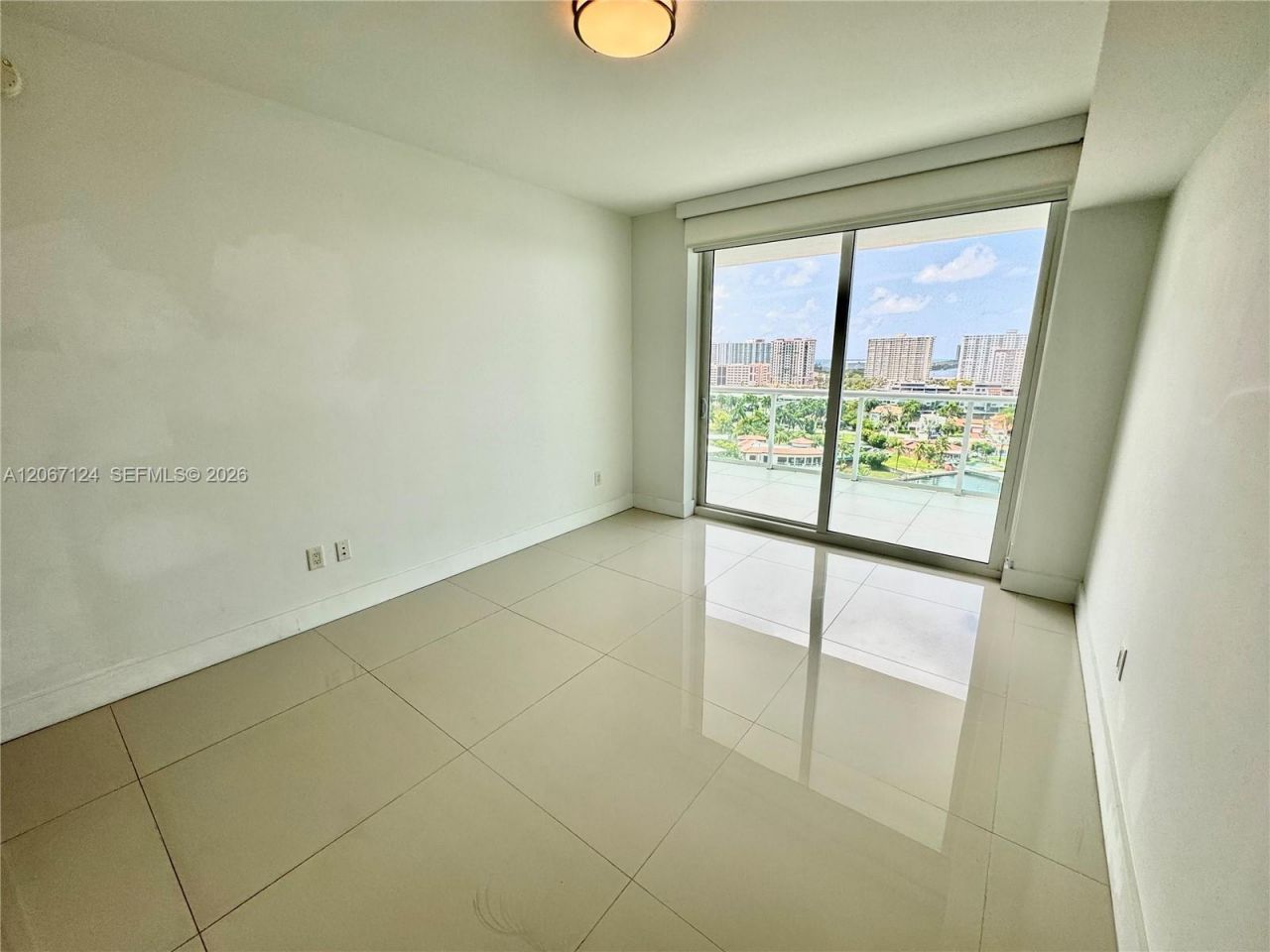 400 Sunny Isles Blvd , Unit 1221, Sunny Isles Beach, FL 33160 Photo