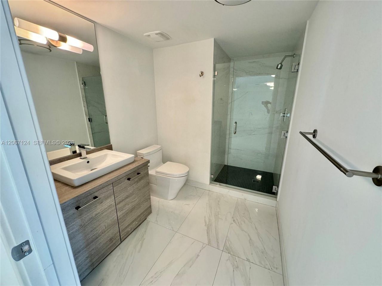 400 Sunny Isles Blvd , Unit 1221, Sunny Isles Beach, FL 33160 Photo