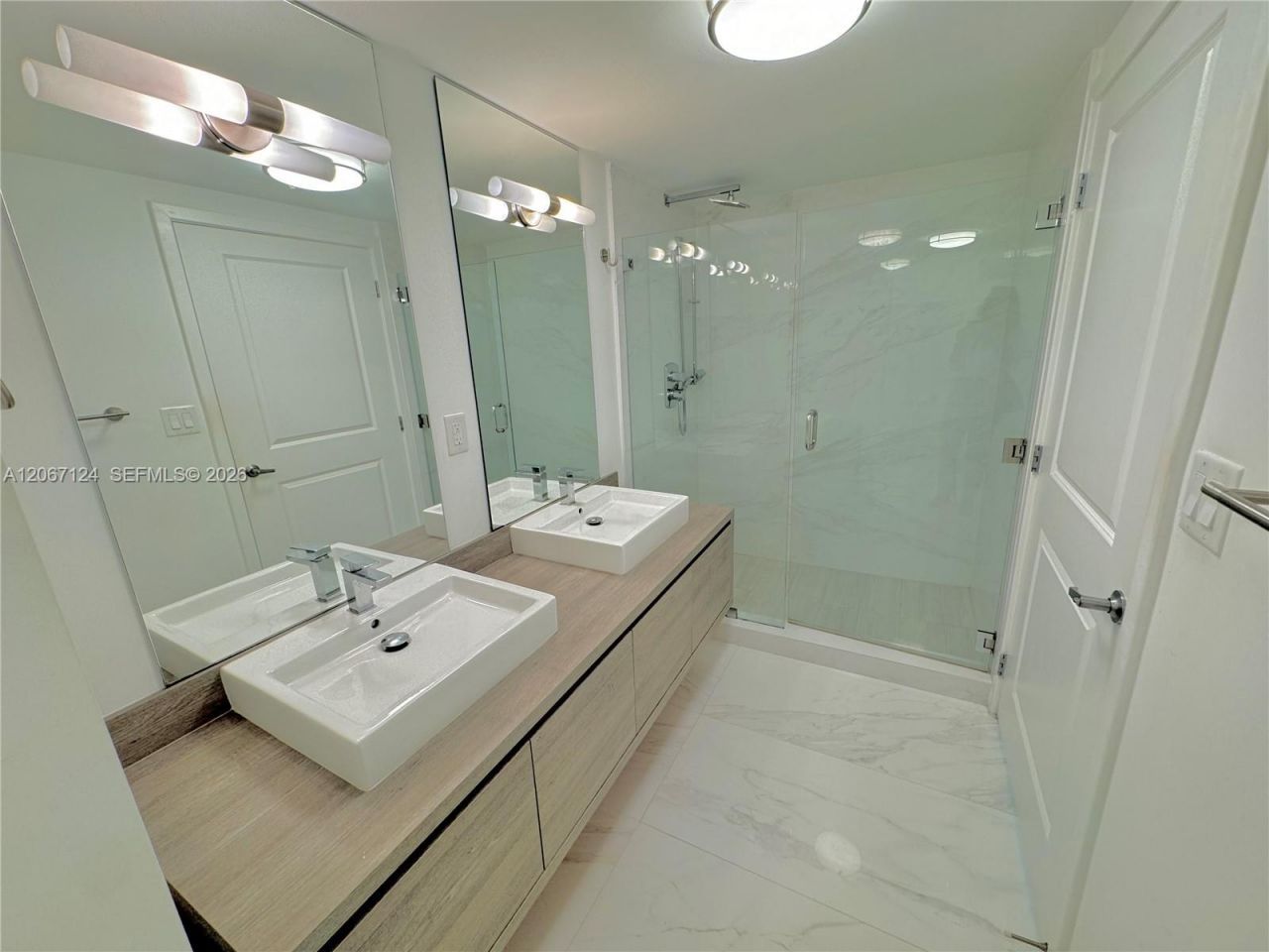 400 Sunny Isles Blvd , Unit 1221, Sunny Isles Beach, FL 33160 Photo