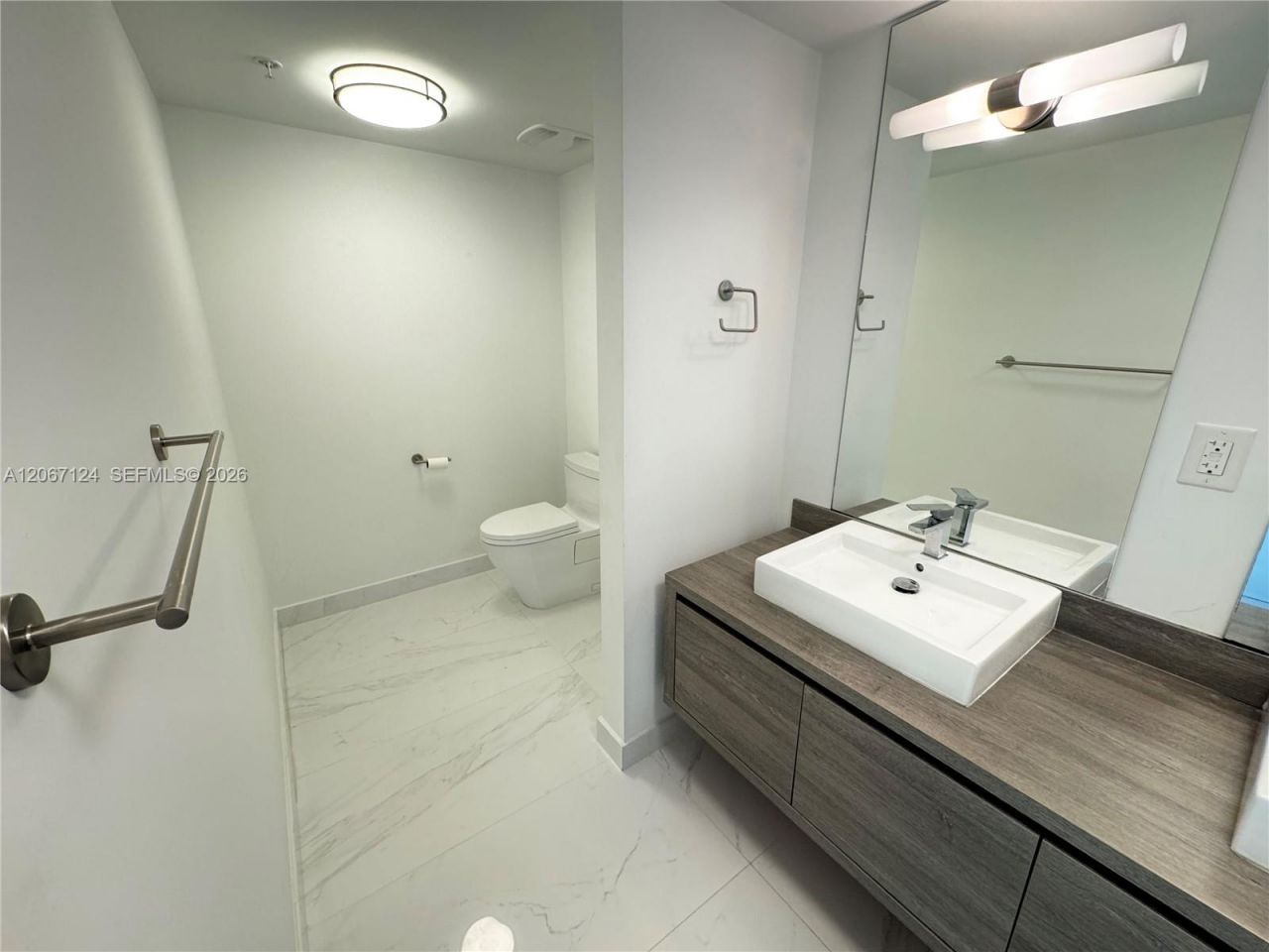 400 Sunny Isles Blvd , Unit 1221, Sunny Isles Beach, FL 33160 Photo