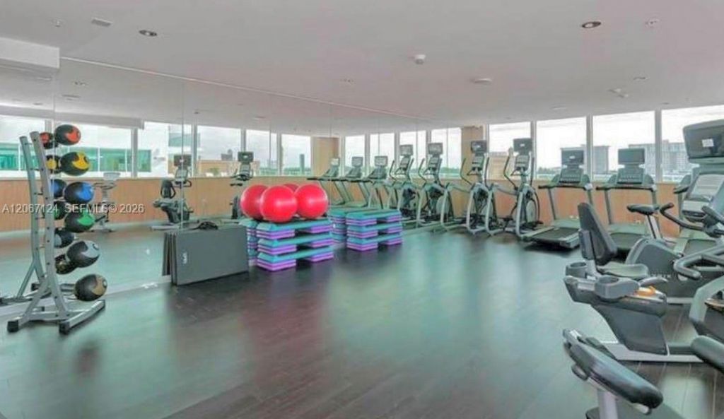 400 Sunny Isles Blvd , Unit 1221, Sunny Isles Beach, FL 33160 Photo