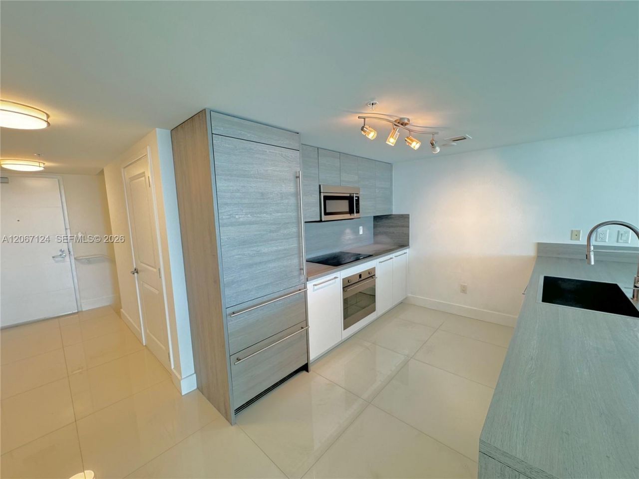 400 Sunny Isles Blvd , Unit 1221, Sunny Isles Beach, FL 33160 Photo