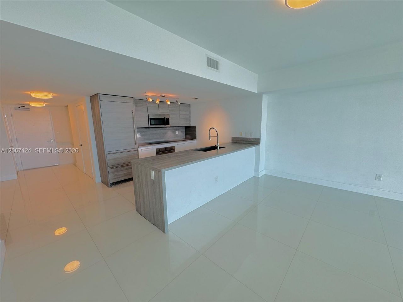400 Sunny Isles Blvd , Unit 1221, Sunny Isles Beach, FL 33160 Photo
