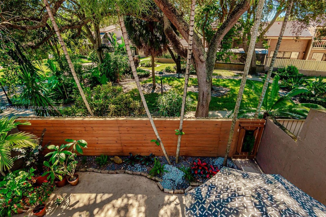 806 Saint Andrews Rd, Unit 13, Hollywood, FL 33021 Photo