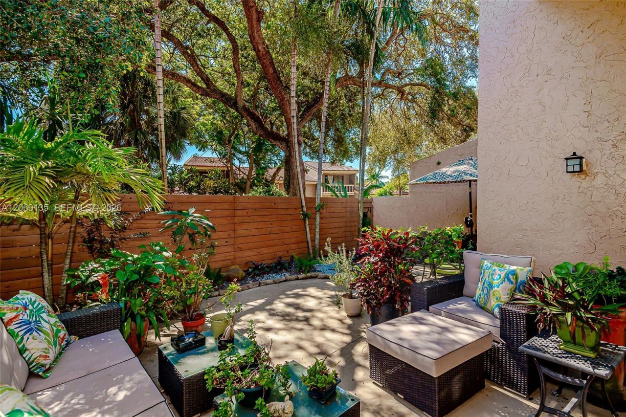 806 Saint Andrews Rd, Unit 13, Hollywood, FL 33021 Photo