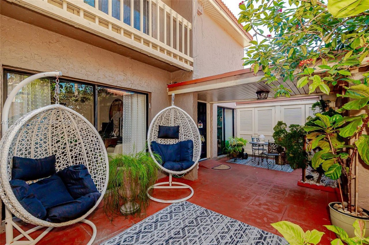 806 Saint Andrews Rd, Unit 13, Hollywood, FL 33021 Photo