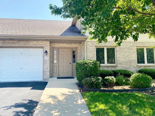 184 Saenz Lane, Unit 184, Joliet, IL 60436