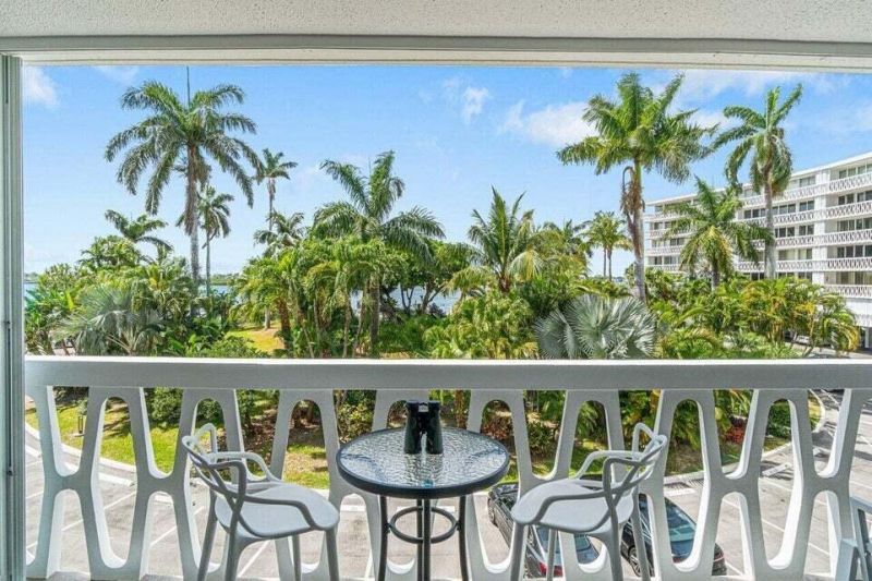 2505 S Ocean Boulevard, Unit 303, Palm Beach, FL 33480 Photo
