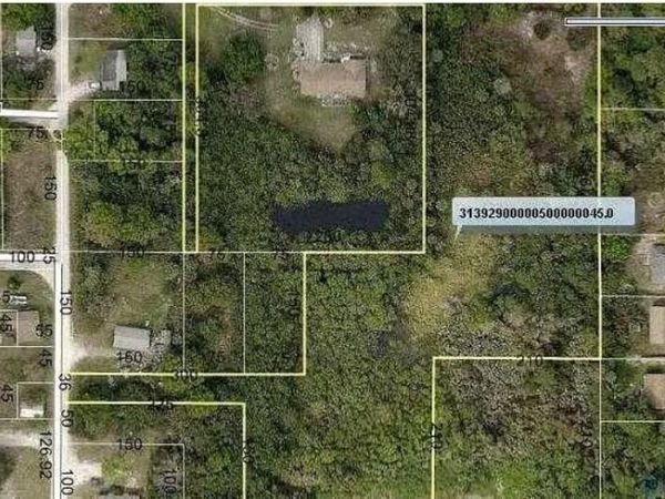 8624 63RD Avenue, Vero Beach, FL 32967