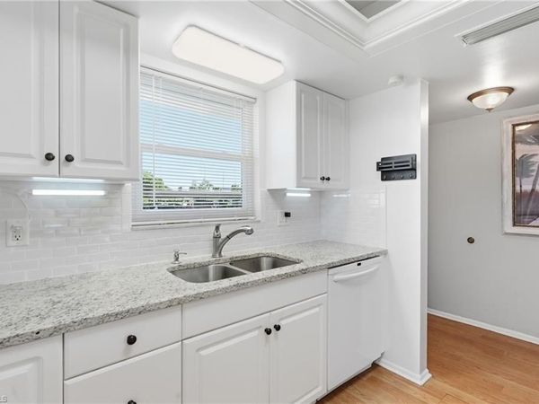 5435 Rattlesnake Hammock #E107 , NAPLES, FL 34113