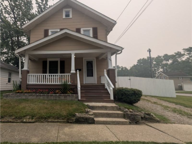 526 Grant Avenue , Cuyahoga Falls, OH 44221 Photo 2