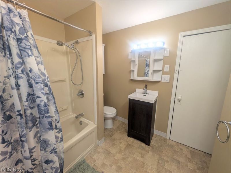 526 Grant Avenue , Cuyahoga Falls, OH 44221 Photo 27
