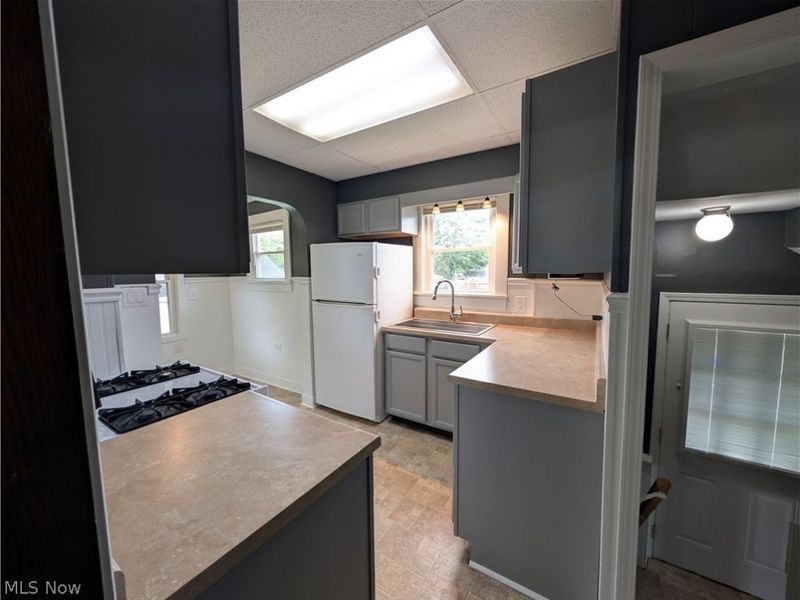 526 Grant Avenue , Cuyahoga Falls, OH 44221 Photo 6