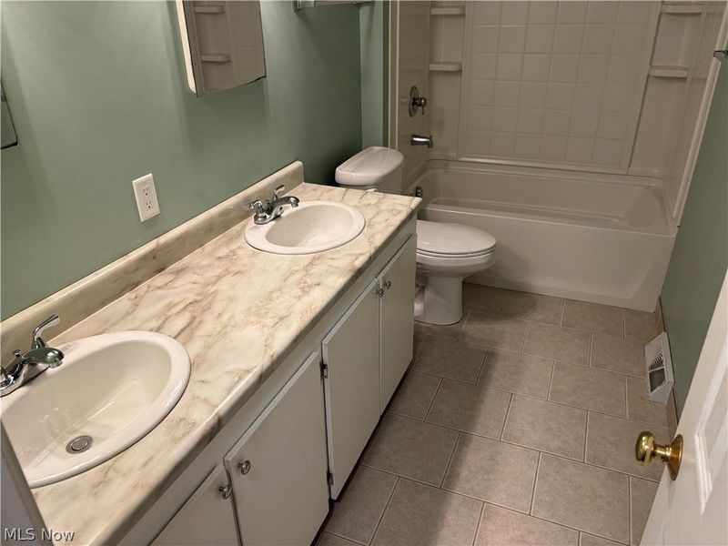 871 Hancock Avenue, Akron, OH 44314 Photo 24