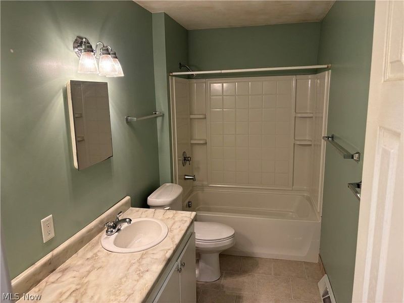 871 Hancock Avenue, Akron, OH 44314 Photo 26