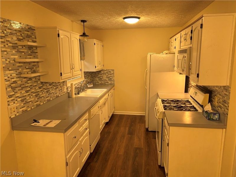 871 Hancock Avenue, Akron, OH 44314 Photo 9