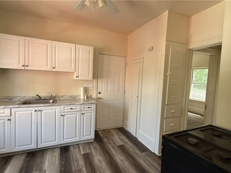 3729 Chelton Road, Shaker Heights, OH 44120 Photo 2