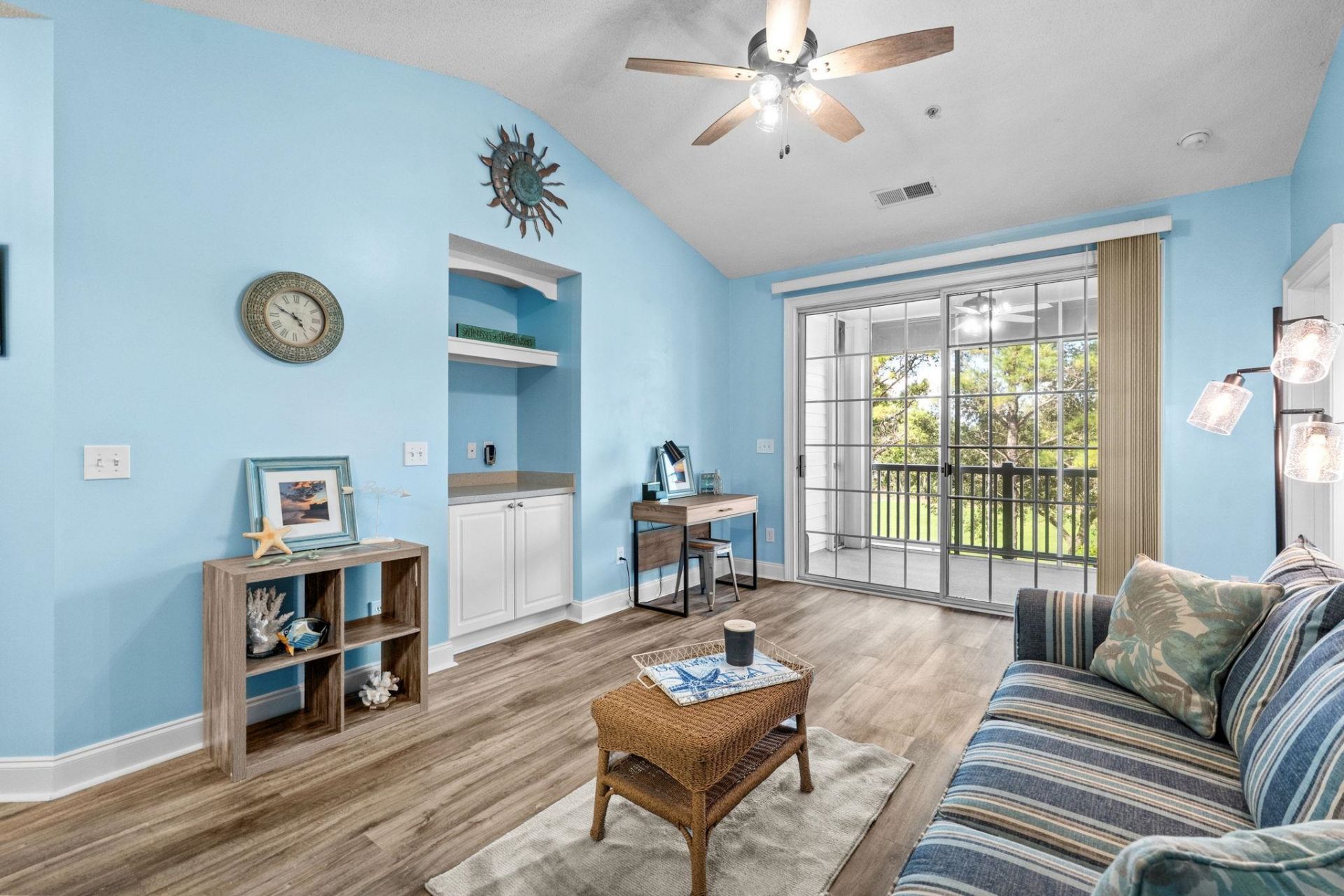 6203 Catalina Dr. Photo 10