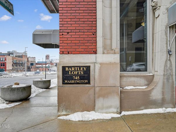 745 Washington Street , Toledo, OH 43604