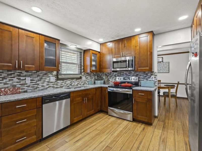 1099 Melinda Drive, Westerville, OH 43081 Photo 13