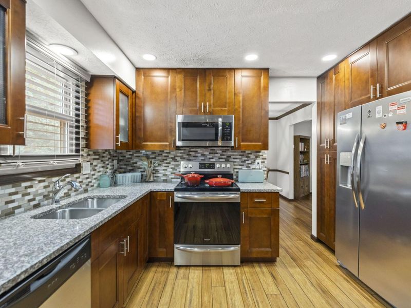 1099 Melinda Drive, Westerville, OH 43081 Photo 17