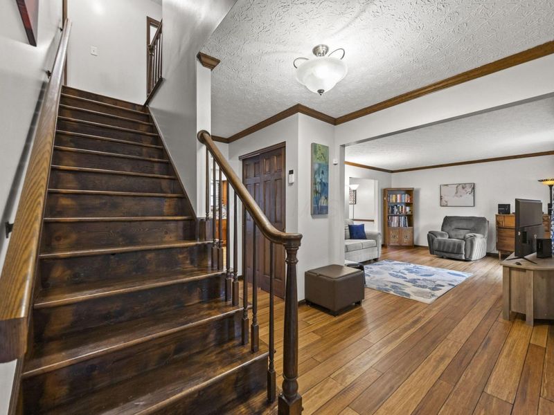 1099 Melinda Drive, Westerville, OH 43081 Photo 5