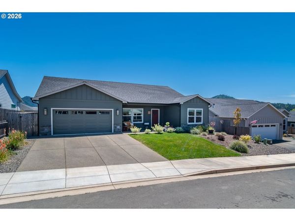 836 DURHAM AVE, Sutherlin, OR 97479