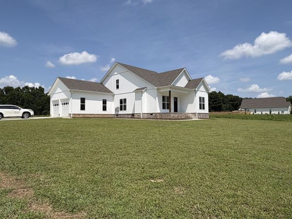 234 Lantz Rd E, Lawrenceburg, TN 38464