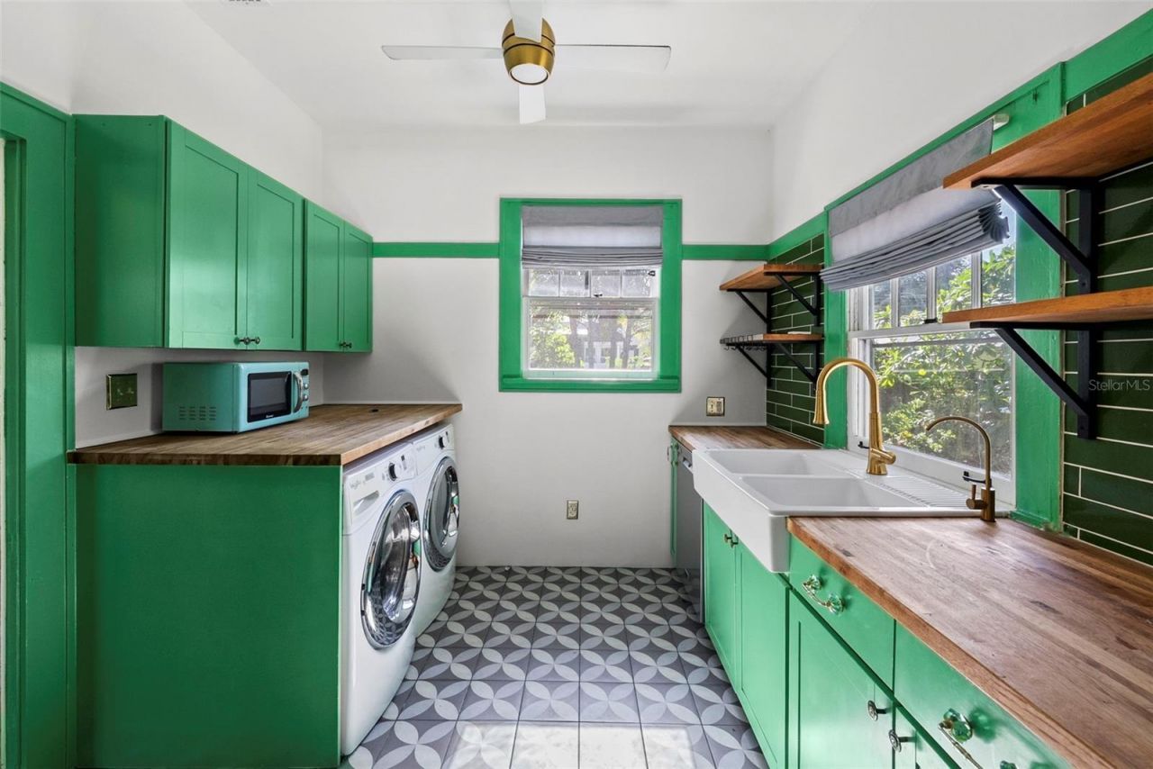 1024 23rd Avenue N, Saint Petersburg, FL 33704 Photo