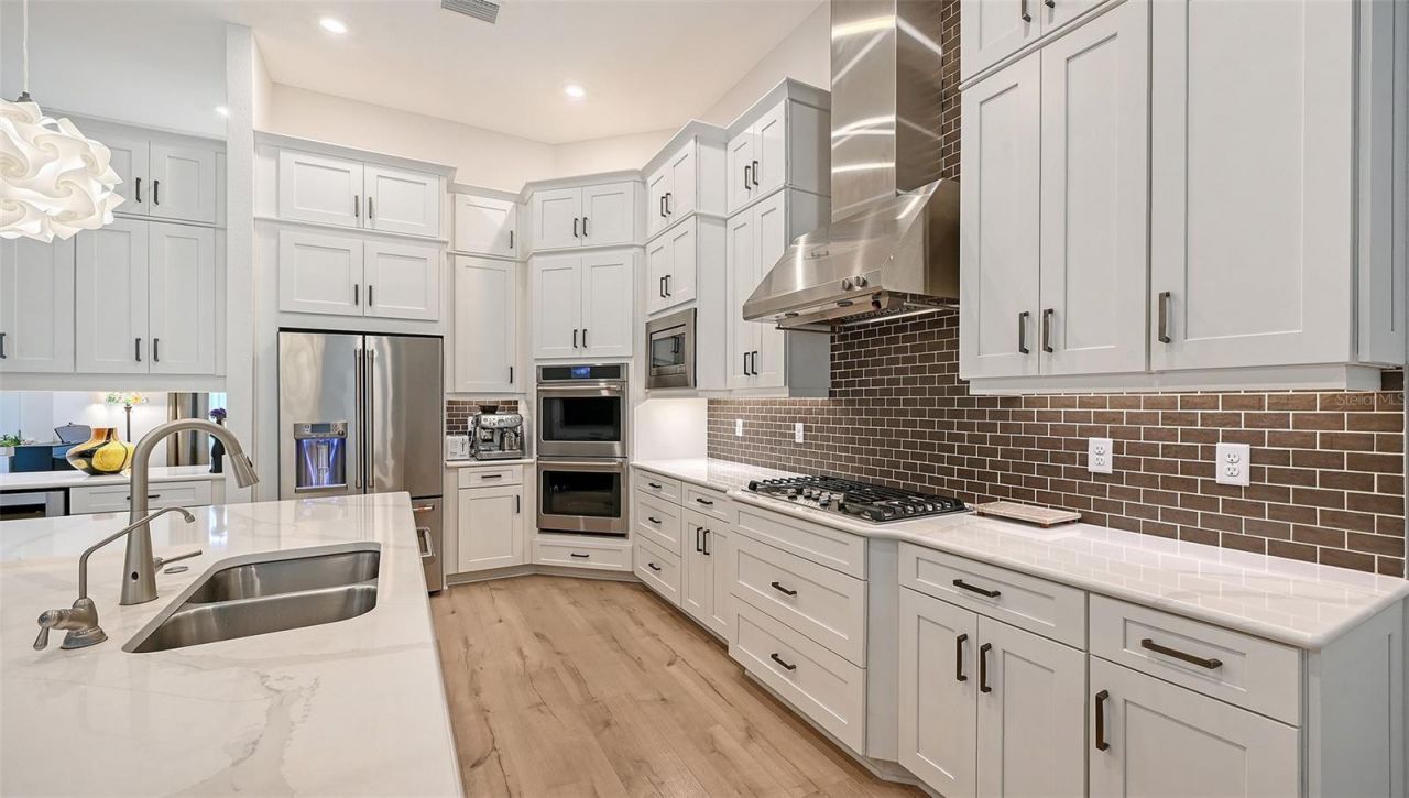9483 Tequila Sunrise Drive, Sarasota, FL 34241 Photo