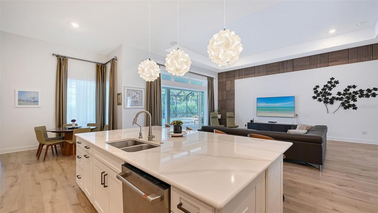 9483 Tequila Sunrise Drive, Sarasota, FL 34241 Photo