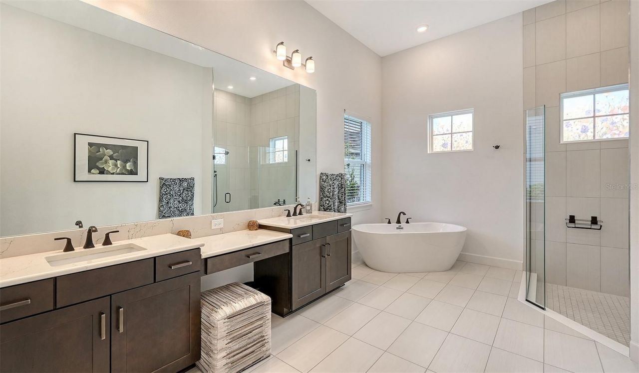 9483 Tequila Sunrise Drive, Sarasota, FL 34241 Photo
