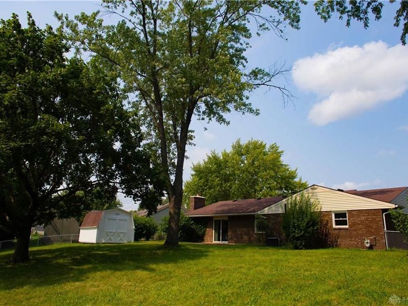 5184 Seville Drive, Englewood, OH 45322 Photo 2