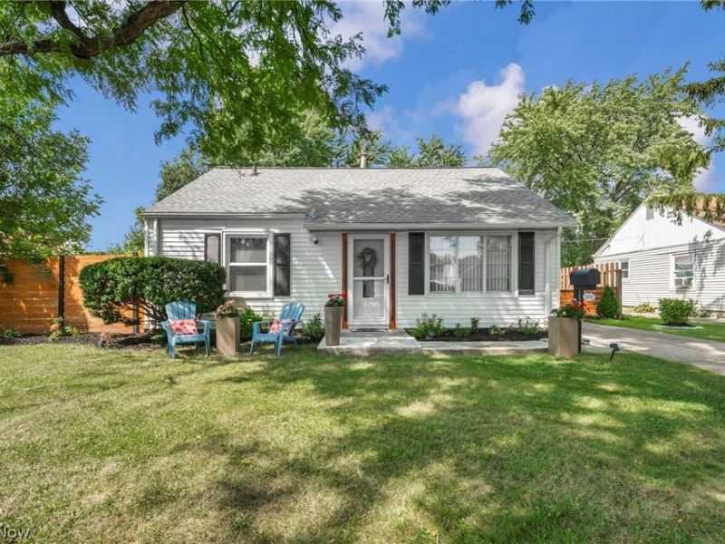 15742 Leigh Ellen Avenue, Cleveland, OH 44135 Photo 1
