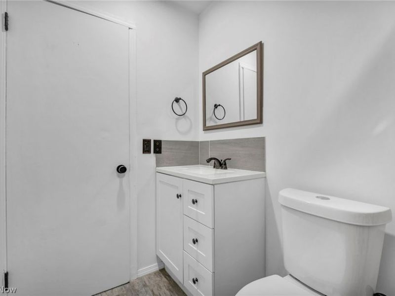 15742 Leigh Ellen Avenue, Cleveland, OH 44135 Photo 13