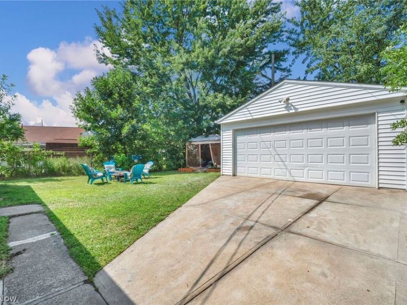 15742 Leigh Ellen Avenue, Cleveland, OH 44135 Photo 17