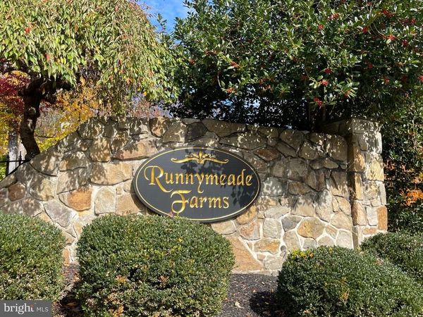 39 CHARTER OAK DRIVE , NEWTOWN SQUARE, PA 19073