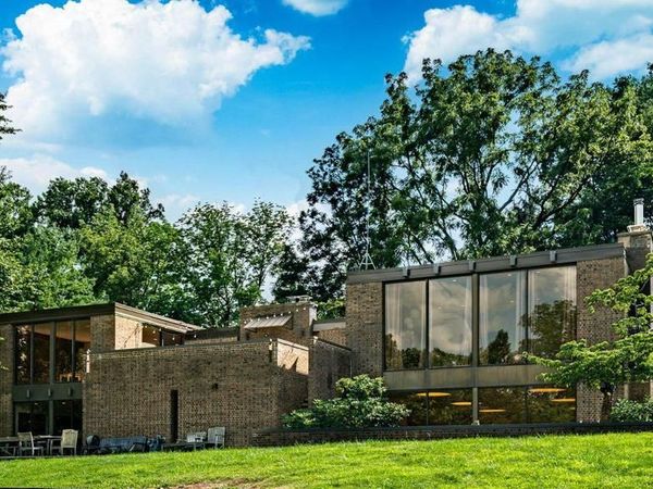 857 BRIARWOOD ROAD, NEWTOWN SQUARE, PA 19073