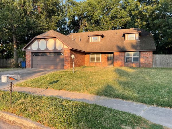 5017 S 71st East Avenue , Tulsa, OK 74145