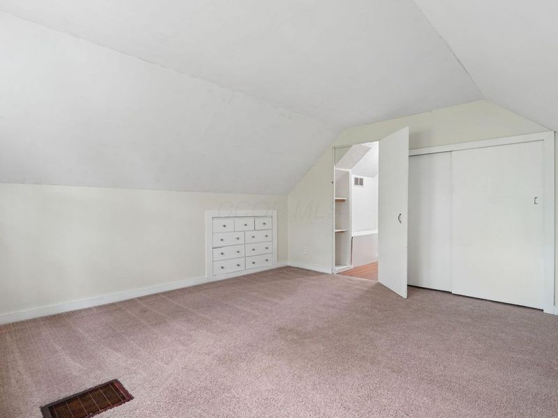 348 Yarmouth Lane, Columbus, OH 43228 Photo 21