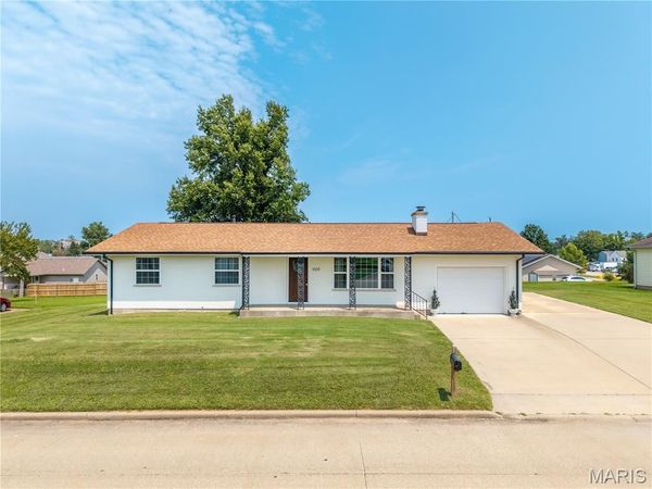 1009 Old Saint Marys Road , Perryville, MO 63775