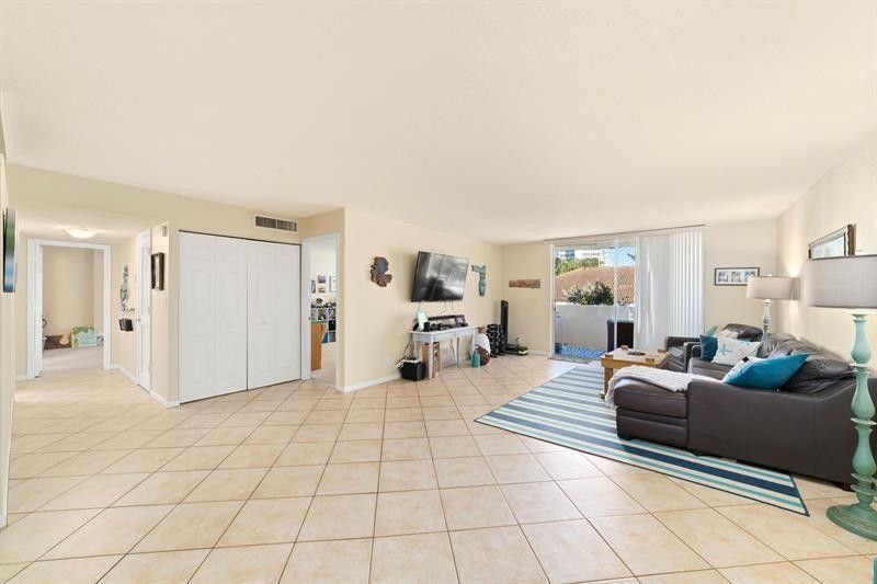 1000 Spanish River Road, Unit 2P, Boca Raton, FL 33432 Photo