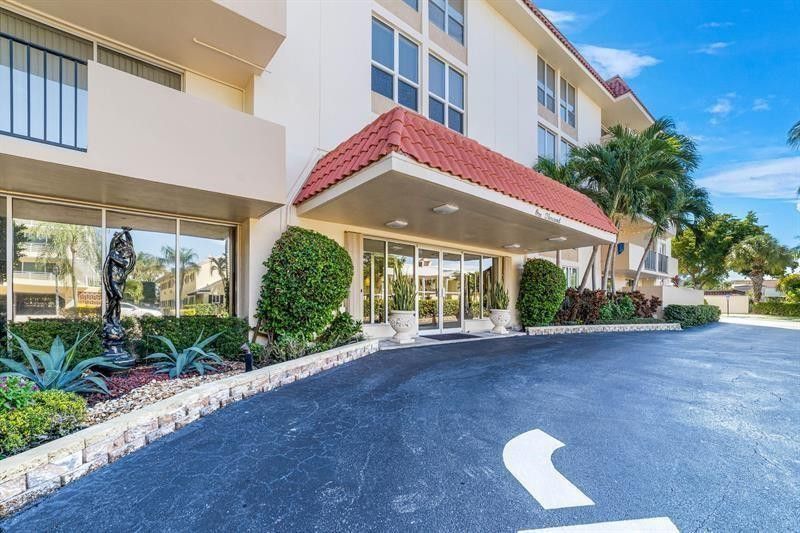 1000 Spanish River Road, Unit 2P, Boca Raton, FL 33432 Photo