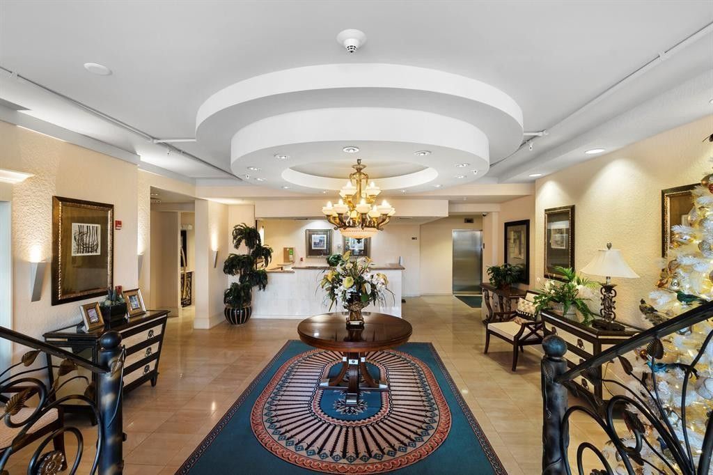 1000 Spanish River Road, Unit 2P, Boca Raton, FL 33432 Photo