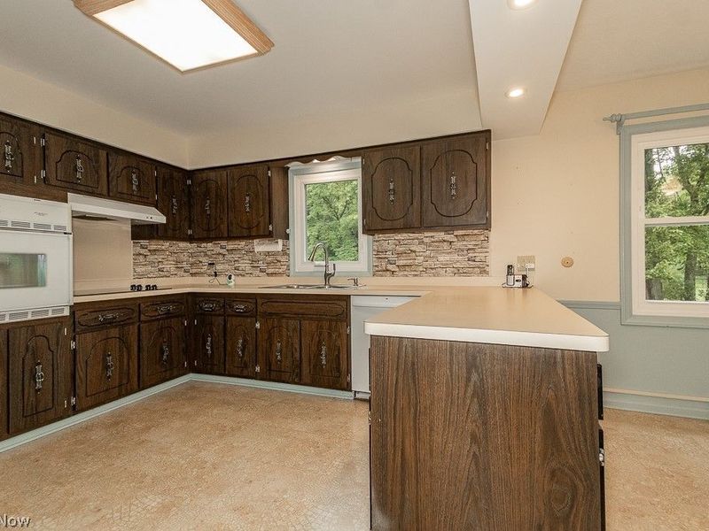 6555 Creekside Trail, Solon, OH 44139 Photo 13