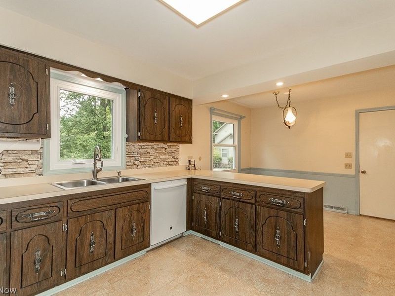 6555 Creekside Trail, Solon, OH 44139 Photo 15