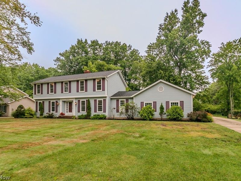 6555 Creekside Trail, Solon, OH 44139 Photo 4