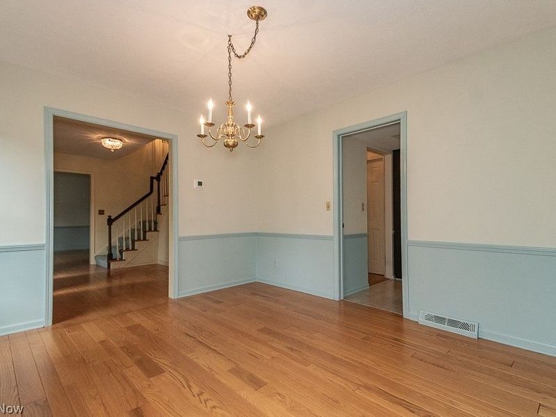 6555 Creekside Trail, Solon, OH 44139 Photo 6