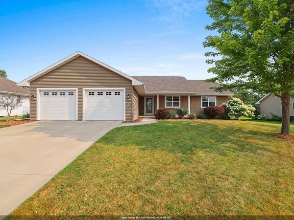 773 N MELCORN CIRCLE, De Pere, WI 54115