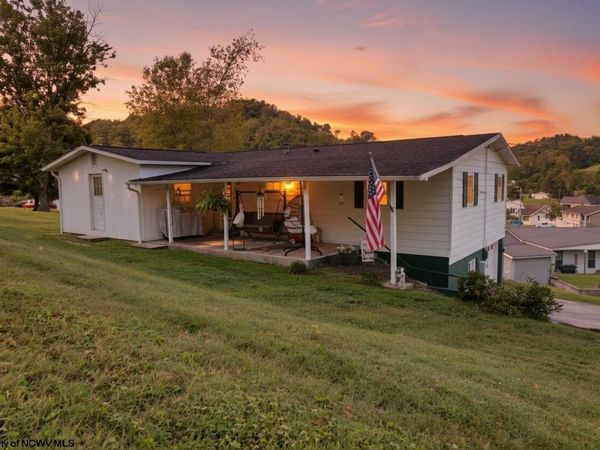 138 Springdale Street, Grafton, WV 26534